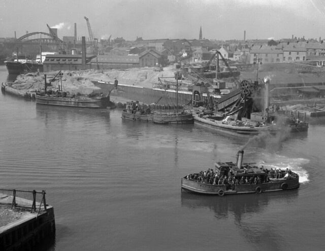 31707773024_2225731fba_z